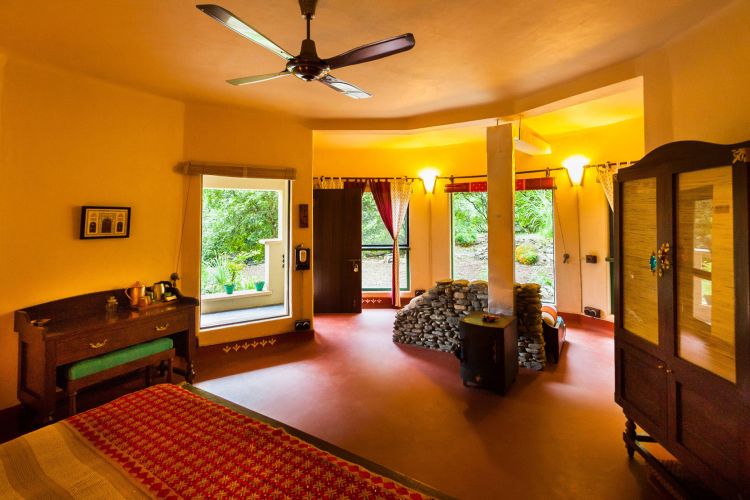 Yukta — view 3